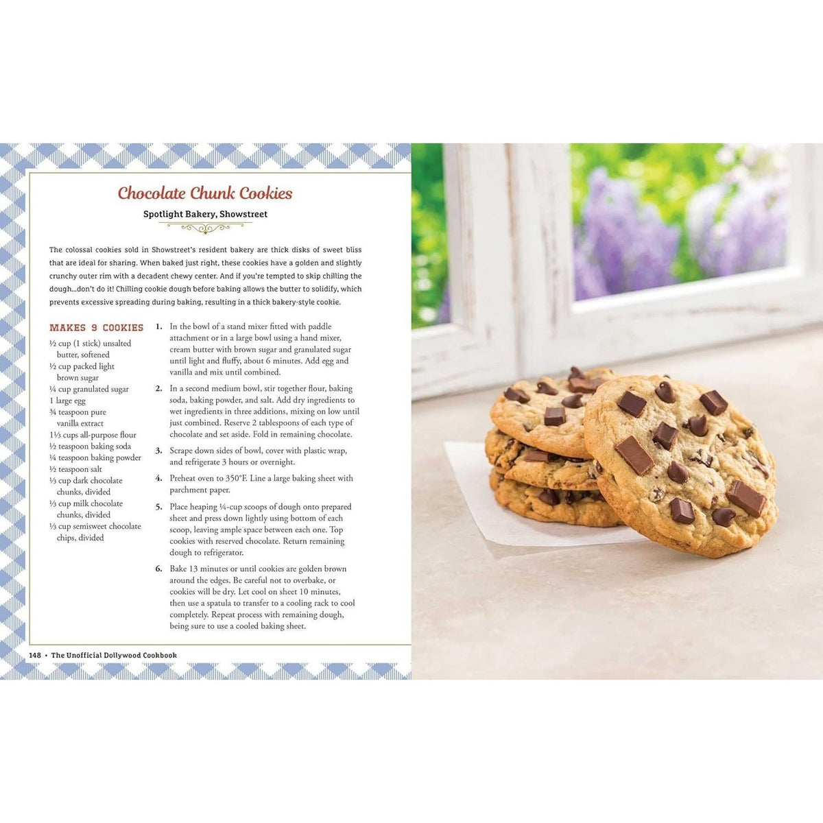 The Unofficial Dollywood Cookbook: From Frannie's Famous Fried Chicken Sandwiches to Grist Mill Cinnamon Bread, 100 Delicious Dollywood-Inspired Recipes! (Spiral Bound)
