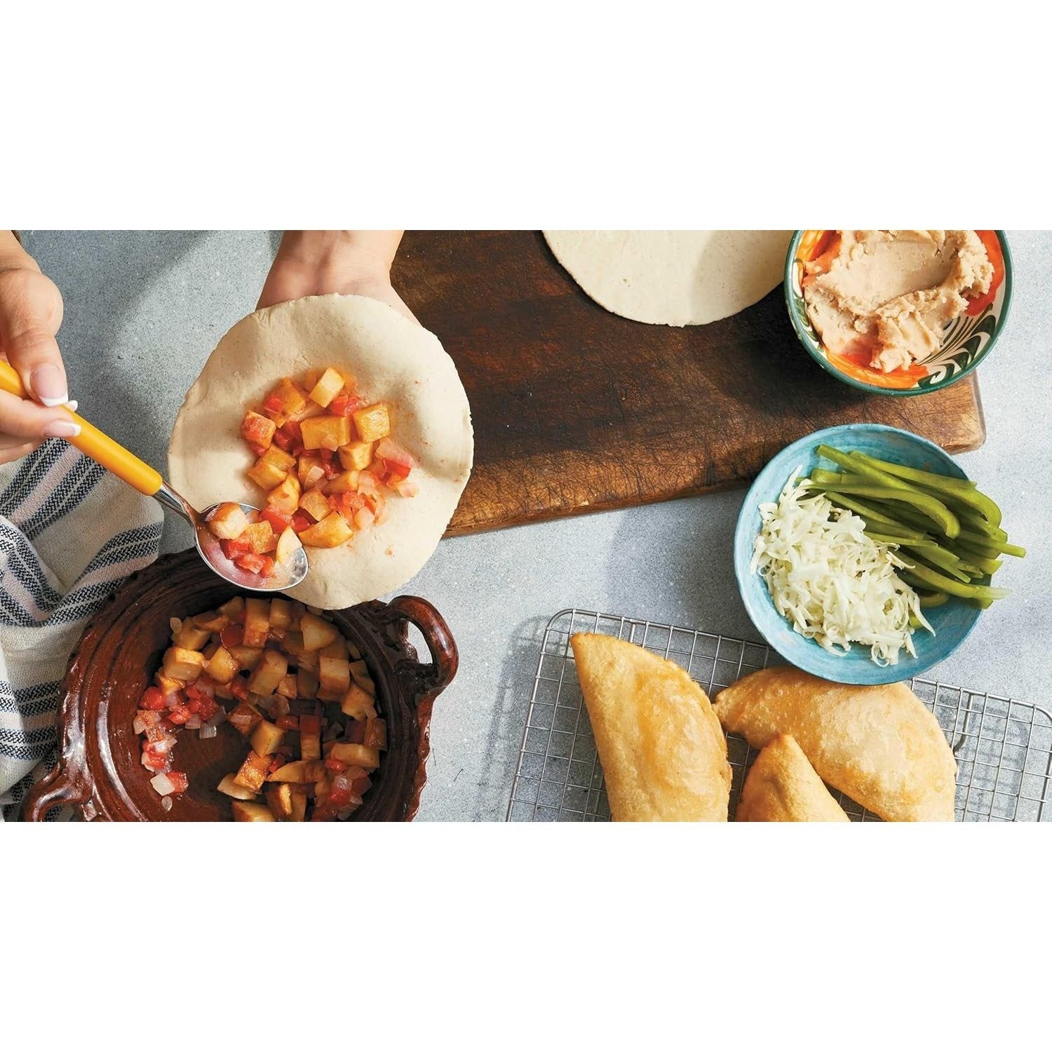 My Mexican Mesa, Y Listo!: Beautiful Flavors, Family Style (a Cookbook) (Spiral Bound)