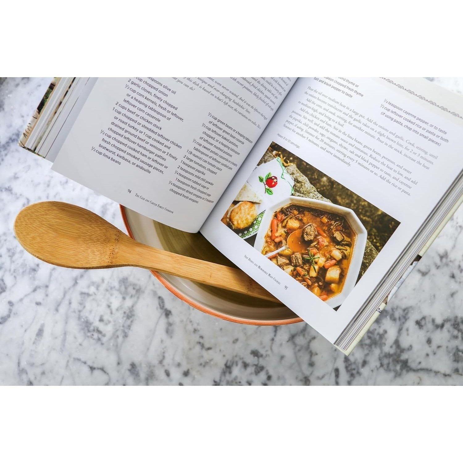 The Cash and Carter Family Cookbook: Recipes and Recollections from Johnny and June's Table - Cooking with Johnny Cash - Southern Comfort Food and Interna