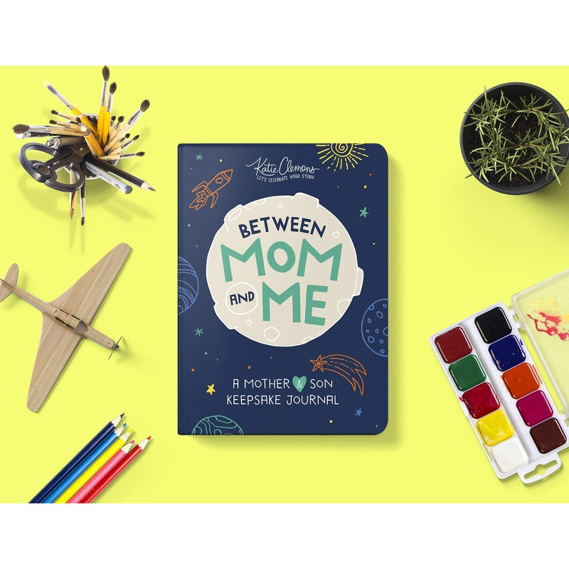 Between Mom and Me: A Mother and Son Keepsake Journal (Spiral Bound)