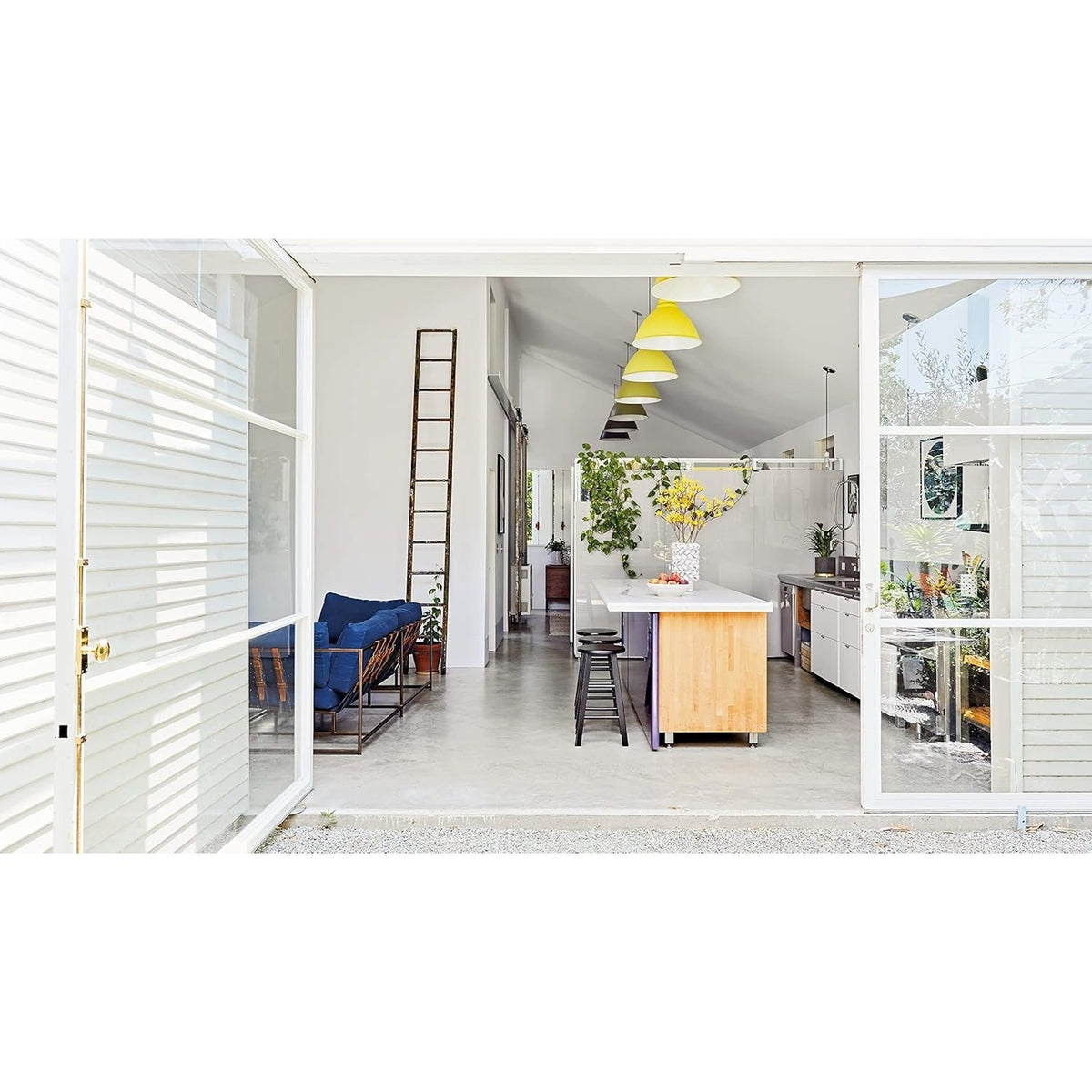 The New Design Rules: How to Decorate and Renovate, from Start to Finish: An Interior Design Book (Spiral Bound)