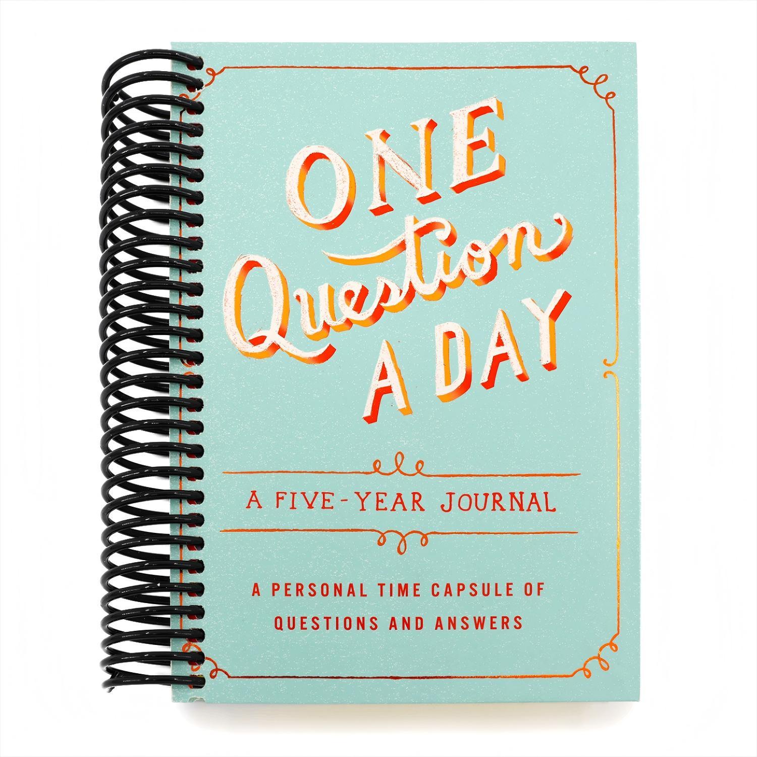 One Question a Day: A Five-Year Journal: A Personal Time Capsule of Questions and Answers (One Question a Day)