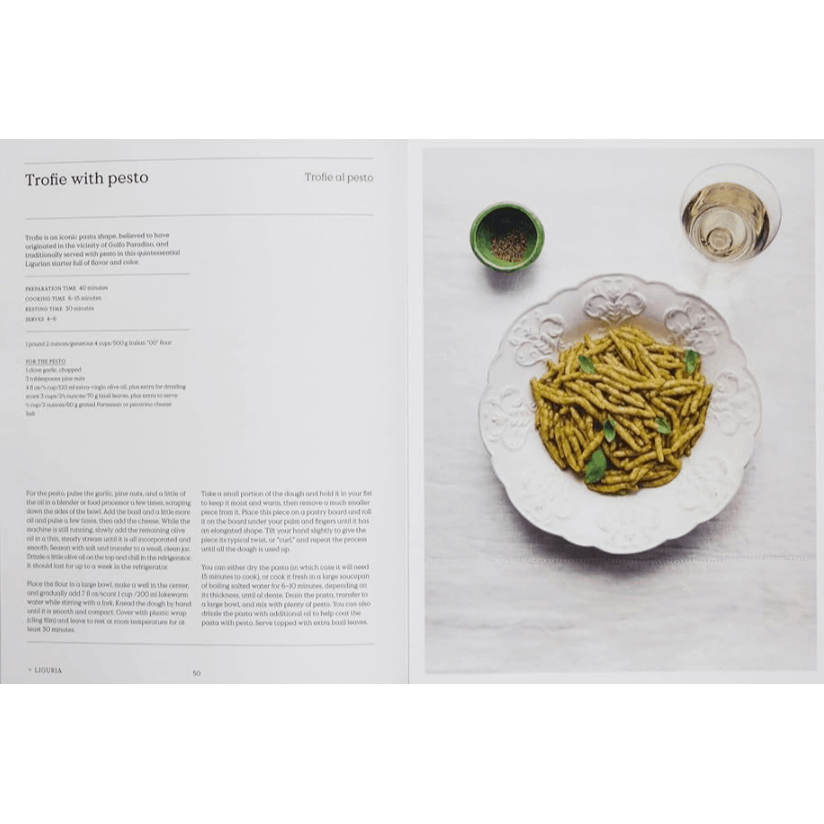 The Regional Italian Cookbook: Recipes from the Silver Spoon