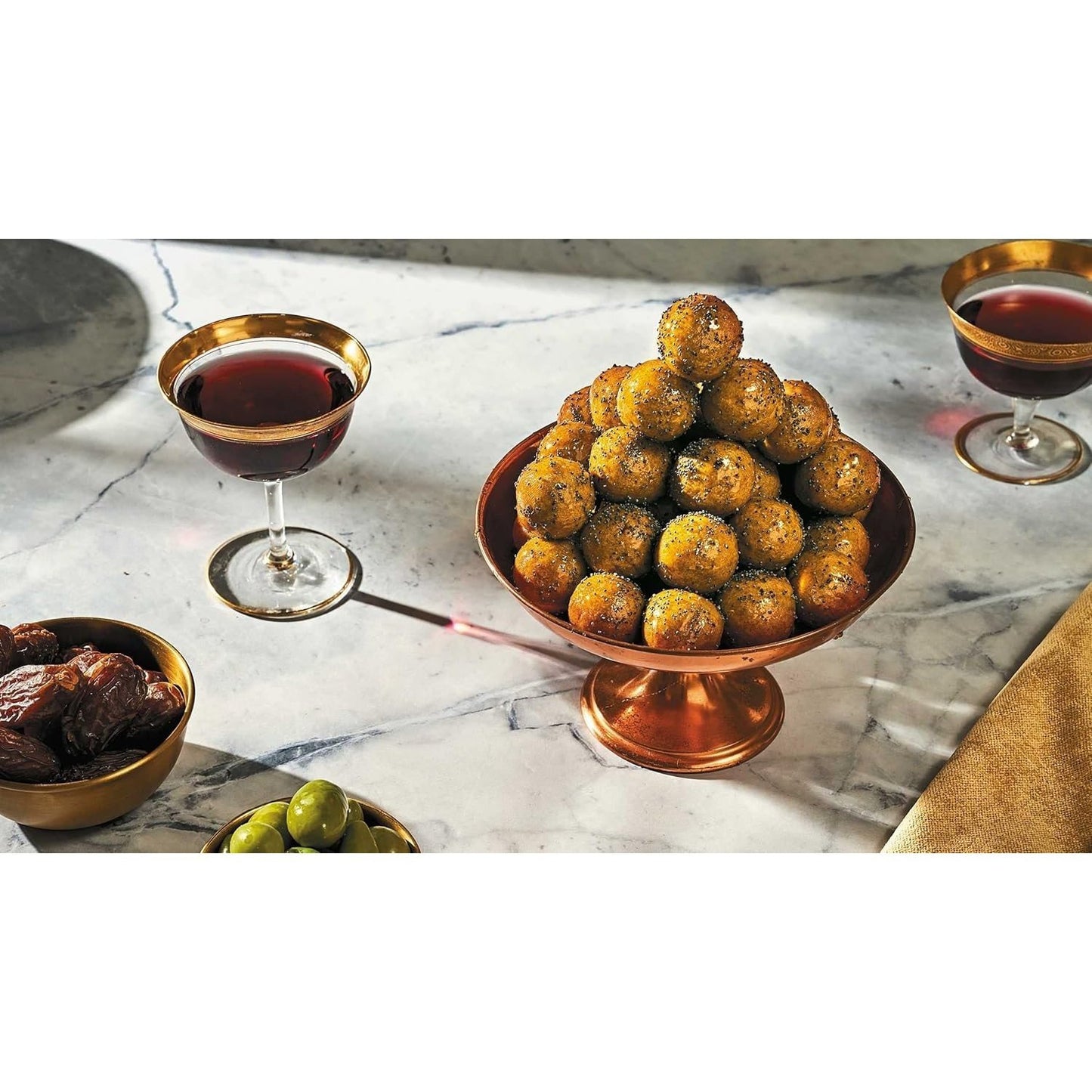 Tasting History: Explore the Past Through 4,000 Years of Recipes (a Cookbook) (Spiral Bound)