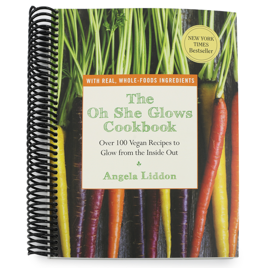 The Oh She Glows Cookbook: Over 100 Vegan Recipes to Glow from the Inside Out (Spiral Bound)