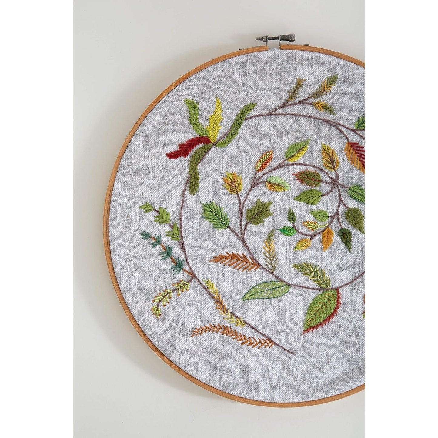 Foolproof Flower Embroidery: 80 Stitches & 400 Combinations in a Variety of Fibers; Add Texture, Color & Sparkle to Your Organic Garden (Spiral Bound)