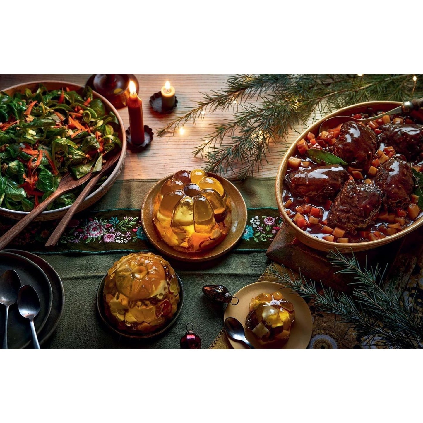 The German Christmas Cookbook: Sweet and Savory Recipes for the Holidays