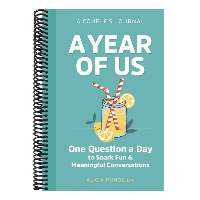 A Year of Us: A Couple's Journal: One Question a Day to Spark Fun and Meaningful Conversations