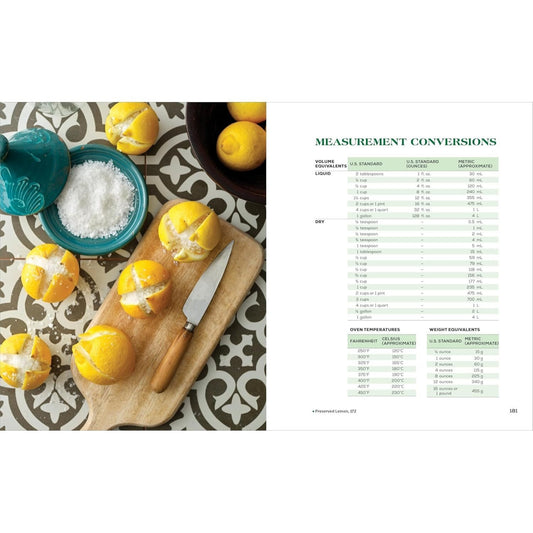 Moroccan Tagine Cookbook for Beginners: 75 One-Pot Recipes