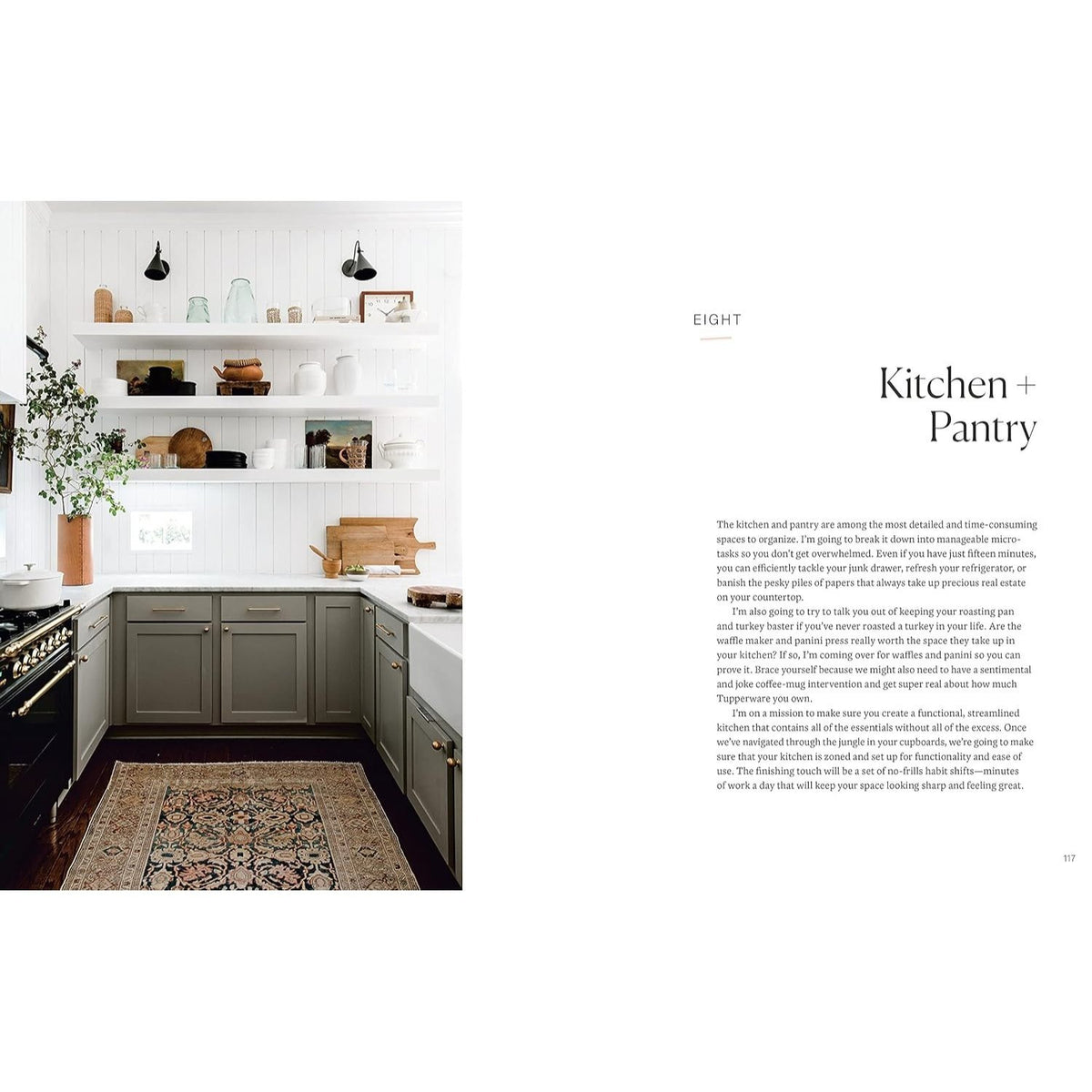 Minimalista: Your Step-By-Step Guide to a Better Home, Wardrobe, and Life (Spiral Bound)