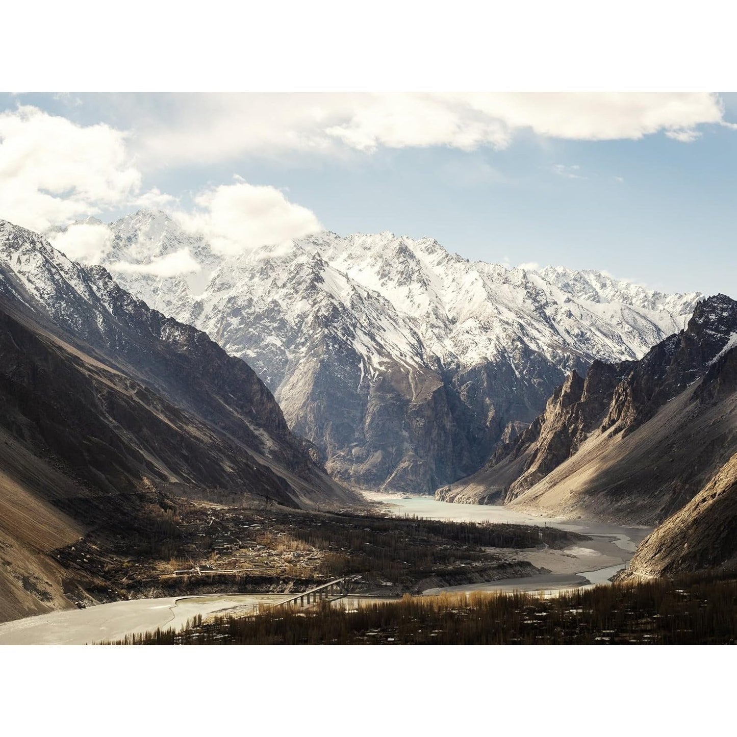 Pakistan: Recipes and Stories from Home Kitchens, Restaurants, and Roadside Stands