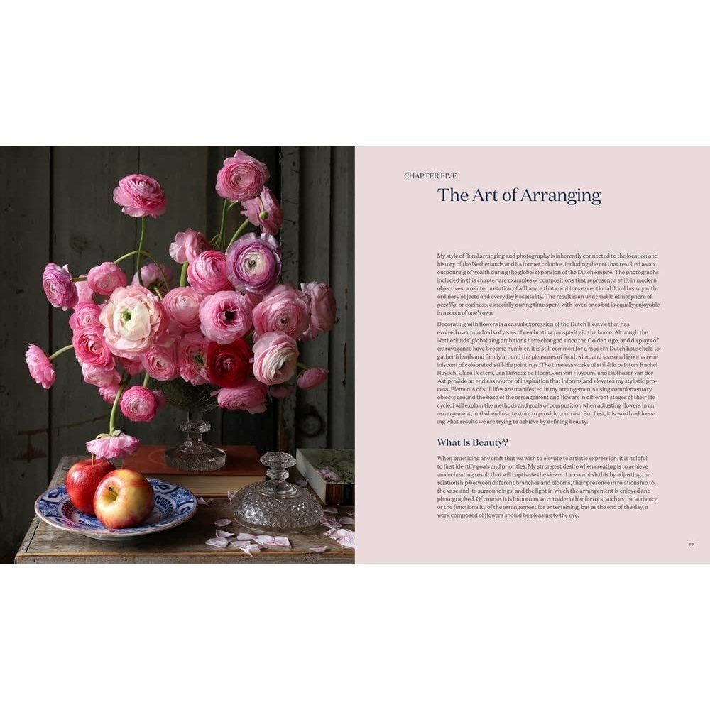 A Sweet Floral Life: Romantic Arrangements for Fresh and Sugar Flowers [A Floral Décor Book] (Spiral Bound)